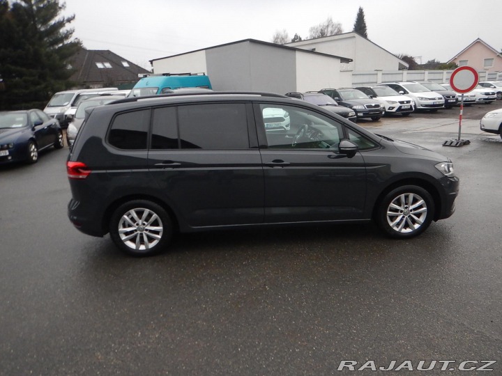 Volkswagen Touran 1.6 TDI, DSG, PANORAMA 2016