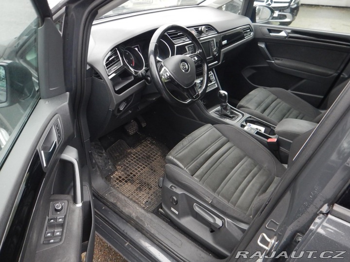 Volkswagen Touran 1.6 TDI, DSG, PANORAMA 2016