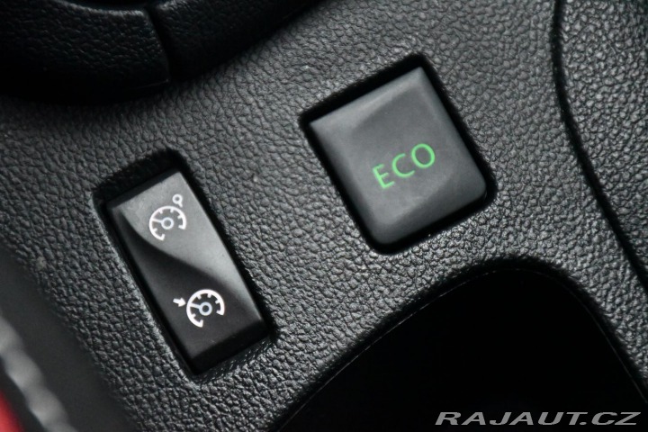 Renault Clio 0,9TCe 66kW LED TAŽNÉ 2016