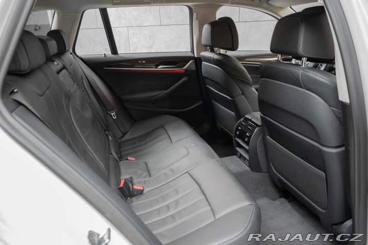 BMW 5 520d xD*REZERVACE* 2021