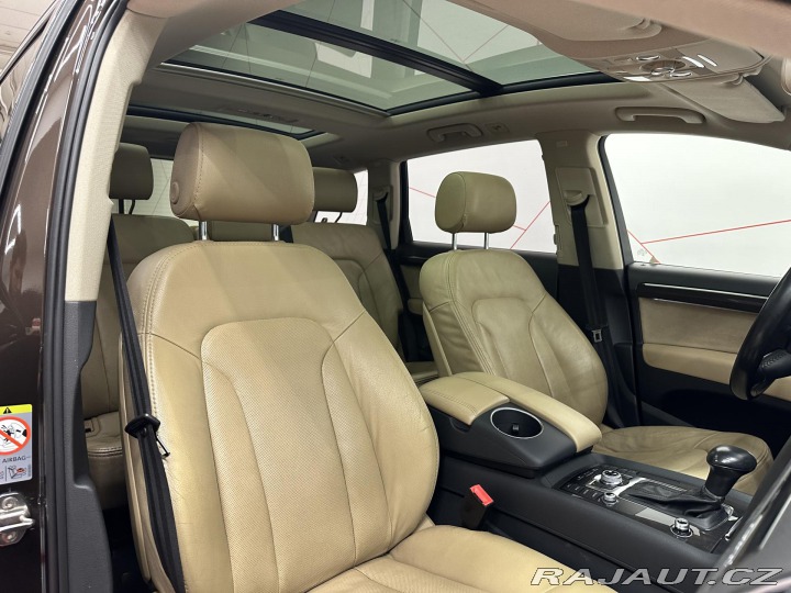 Audi Q7 3.0TDI FACE*PANO*TAŽNÉ*2x 2012