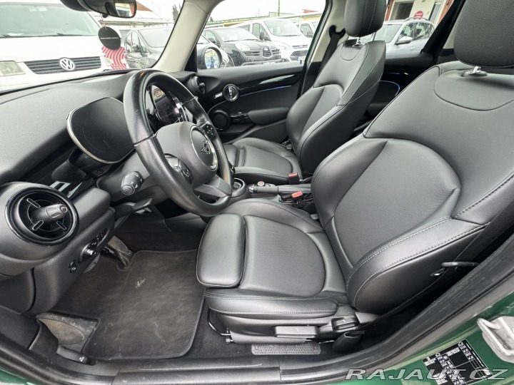 Mini Cooper 1,5i 100KW STK F55 ITÁLIE 2021