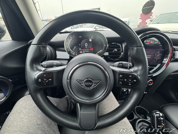 Mini Cooper 1,5i 100KW STK F55 ITÁLIE 2021