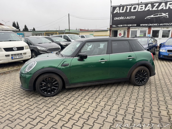 Mini Cooper 1,5i 100KW STK F55 ITÁLIE 2021