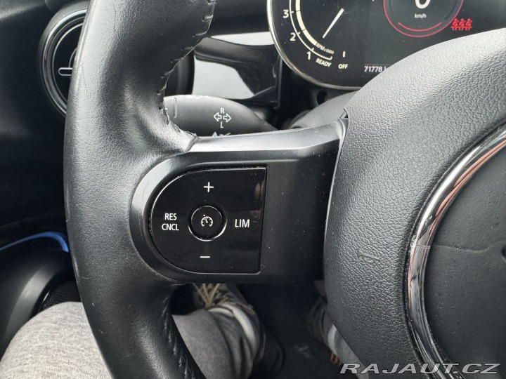 Mini Cooper 1,5i 100KW STK F55 ITÁLIE 2021