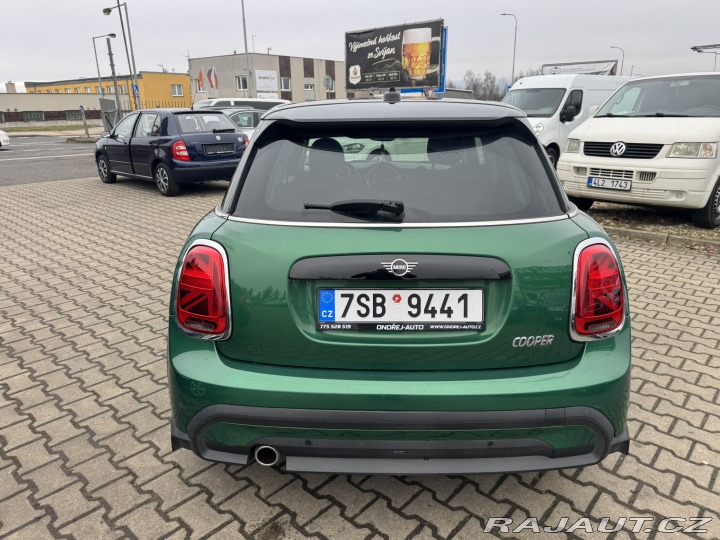 Mini Cooper 1,5i 100KW STK F55 ITÁLIE 2021