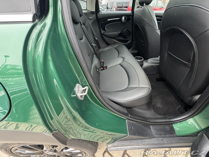 Mini Cooper 1,5i 100KW STK F55 ITÁLIE 2021