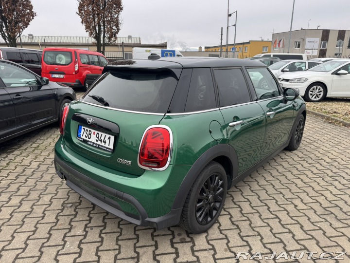 Mini Cooper 1,5i 100KW STK F55 ITÁLIE 2021