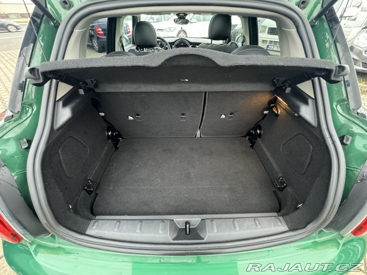 Mini Cooper 1,5i 100KW STK F55 ITÁLIE 2021