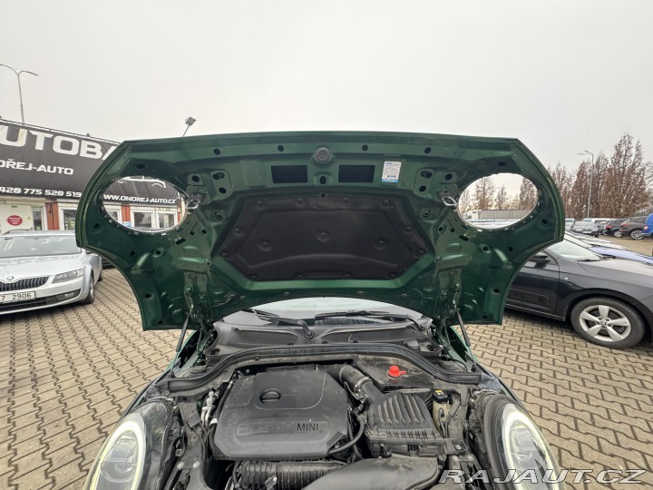 Mini Cooper 1,5i 100KW STK F55 ITÁLIE 2021