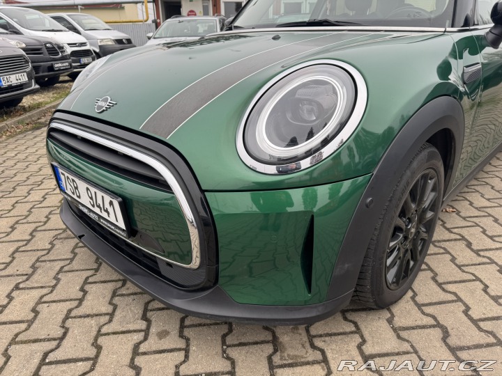 Mini Cooper 1,5i 100KW STK F55 ITÁLIE 2021