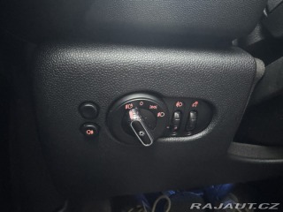 Mini Cooper 1,5i 100KW STK F55 ITÁLIE 2021