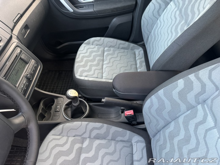 Škoda Roomster 1,6 16V 77 KW SK STK 2008