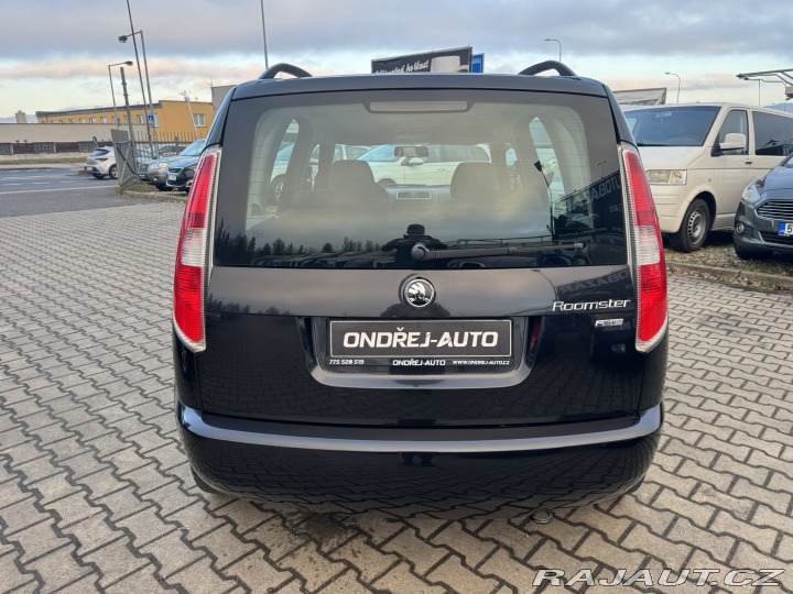 Škoda Roomster 1,6 16V 77 KW SK STK 2008