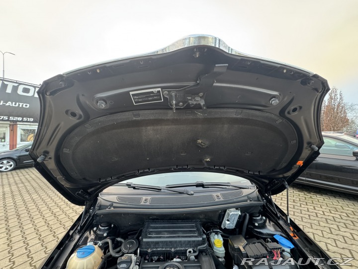 Škoda Roomster 1,6 16V 77 KW SK STK 2008