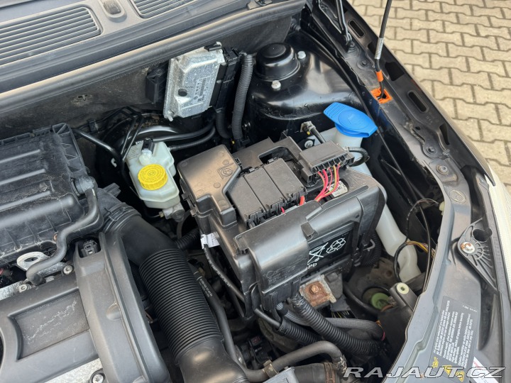 Škoda Roomster 1,6 16V 77 KW SK STK 2008