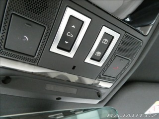 Land Rover Defender 3,0 D200 110 SE,1maj,DPH, 2024