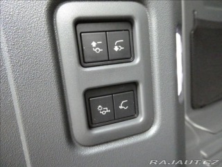 Land Rover Defender 3,0 D200 110 SE,1maj,DPH, 2024