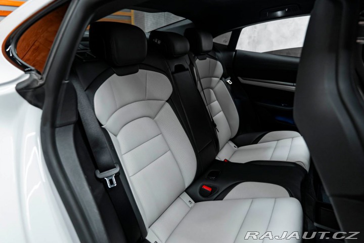 Porsche Taycan 4S, BOSE, PANO, HD MATRIX 2024