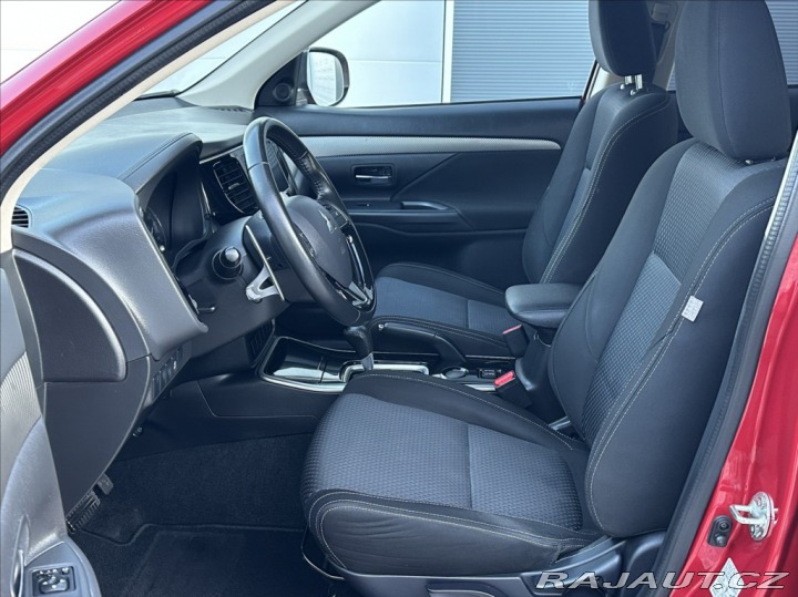 Mitsubishi Outlander 2,0 150PS  Edition 100 A/ 2017