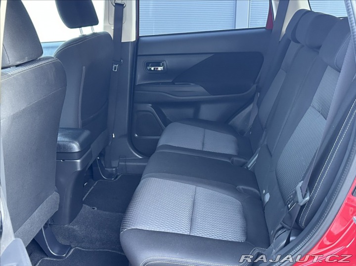 Mitsubishi Outlander 2,0 150PS  Edition 100 A/ 2017