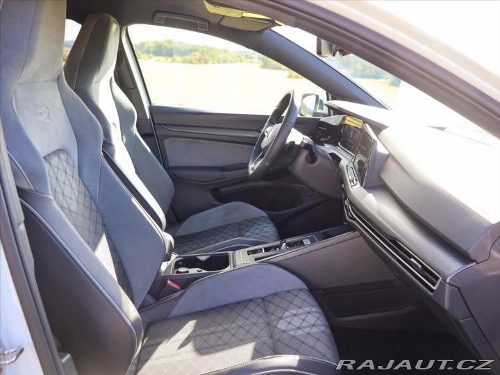 Volkswagen Golf 2,0 TDI R-line DSG Matrix 2021