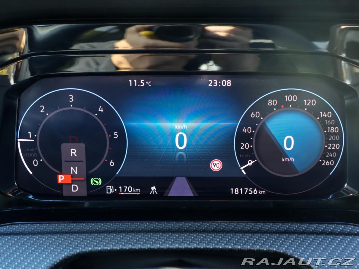 Volkswagen Golf 2,0 TDI R-line DSG Matrix 2021