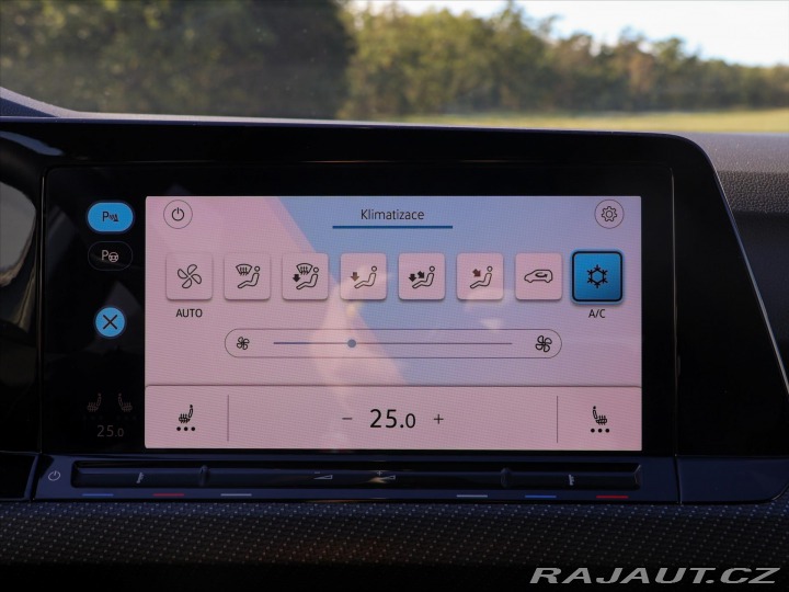 Volkswagen Golf 2,0 TDI R-line DSG Matrix 2021