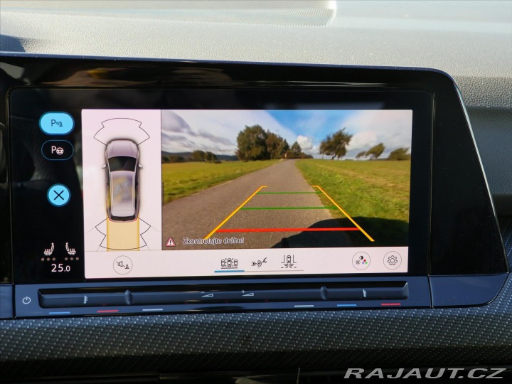 Volkswagen Golf 2,0 TDI R-line DSG Matrix 2021