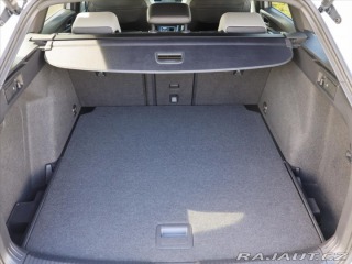 Volkswagen Golf 2,0 TDI R-line DSG Matrix 2021