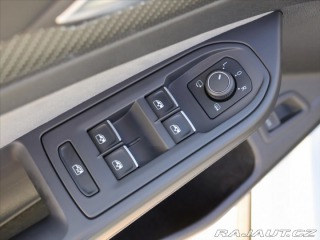 Volkswagen Golf 2,0 TDI R-line DSG Matrix 2021