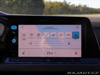 Volkswagen Golf 2,0 TDI R-line DSG Matrix 2021