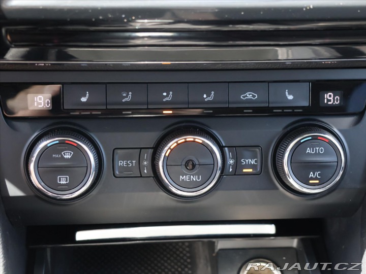 Škoda Superb 2,0 TDI 110kW DSG Xenon C 2016