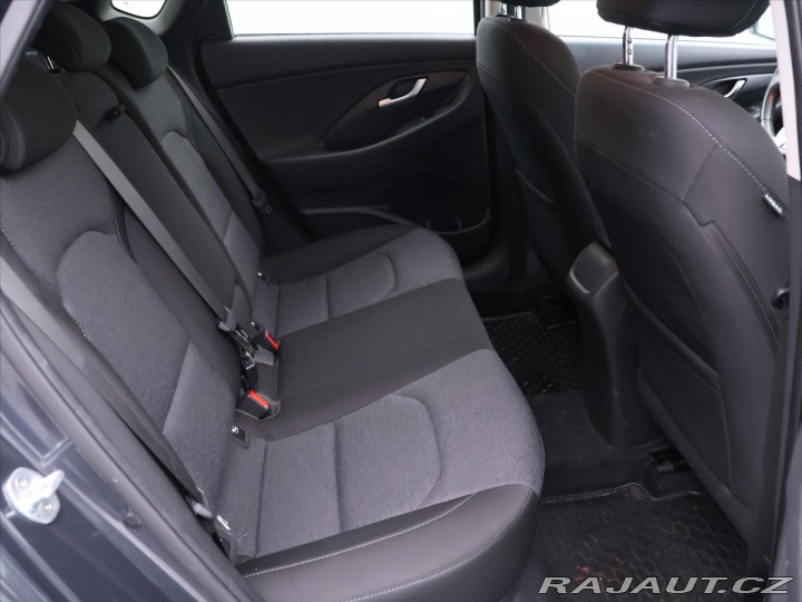 Hyundai i30 1,0 T-GDi Family Smart CZ 2022