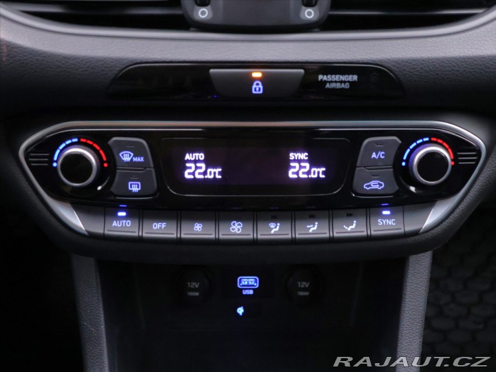 Hyundai i30 1,0 T-GDi Family Smart CZ 2022