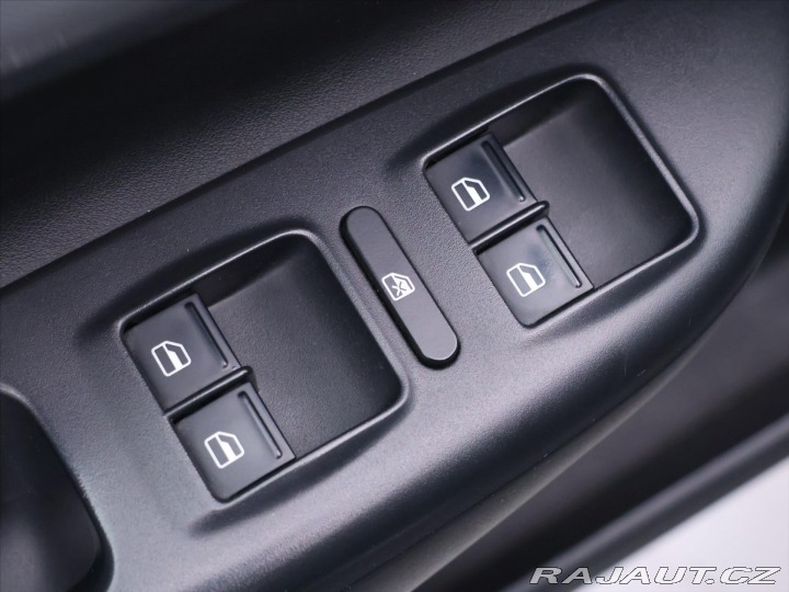 Škoda Octavia 1,4 TSI Elegance Plus Xen 2011