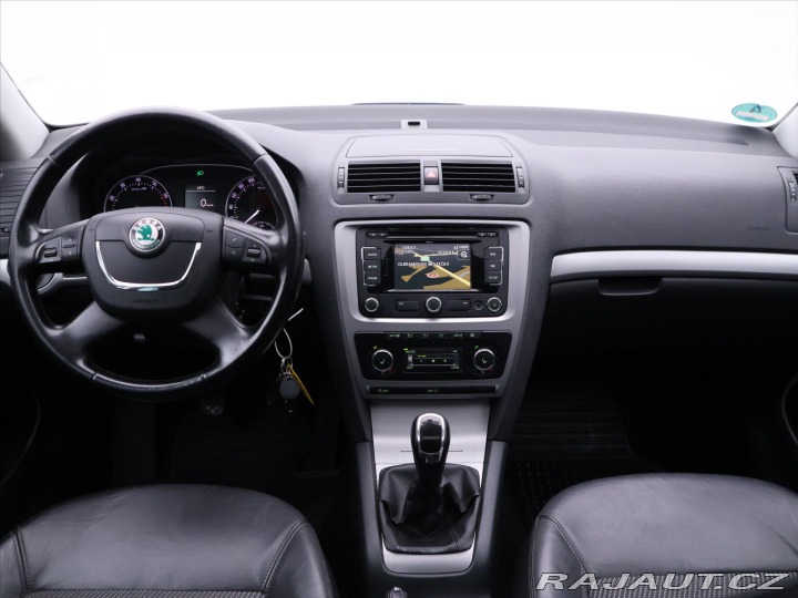 Škoda Octavia 1,4 TSI Elegance Plus Xen 2011