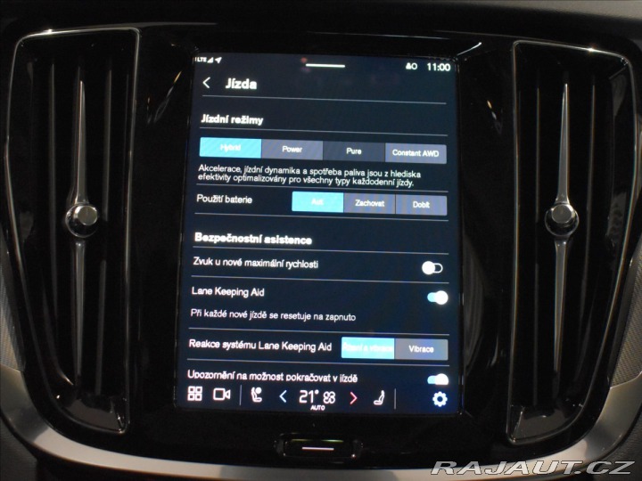 Volvo V60 T6 AWD Core 2025