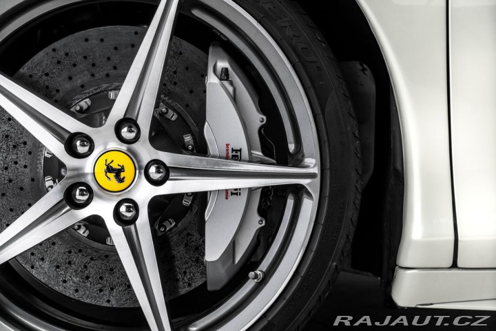 Ferrari 458 Spider 1800