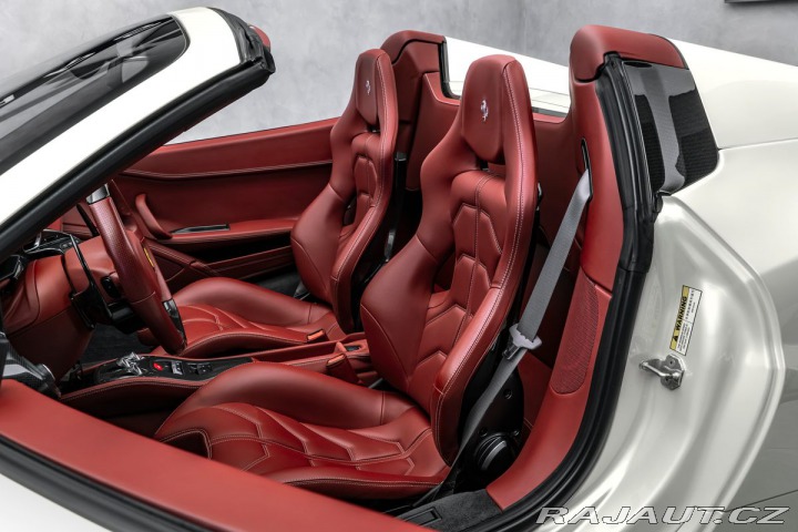 Ferrari 458 Spider 1800