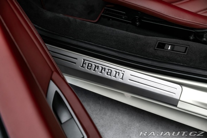 Ferrari 458 Spider 1800