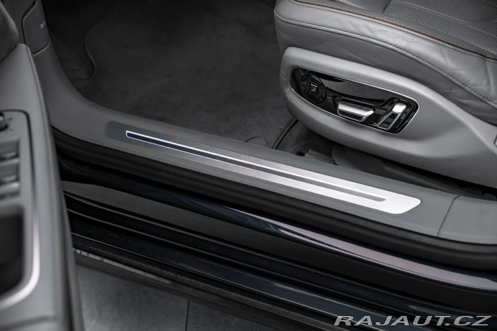 Audi A8 50TDI L Masáže Laser Pano 1800