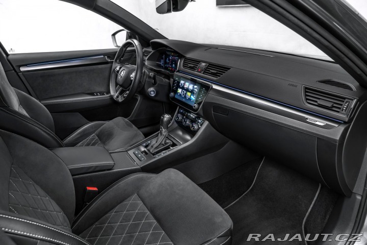Škoda Superb 2,0 TSI Sportline DSG LED 2023