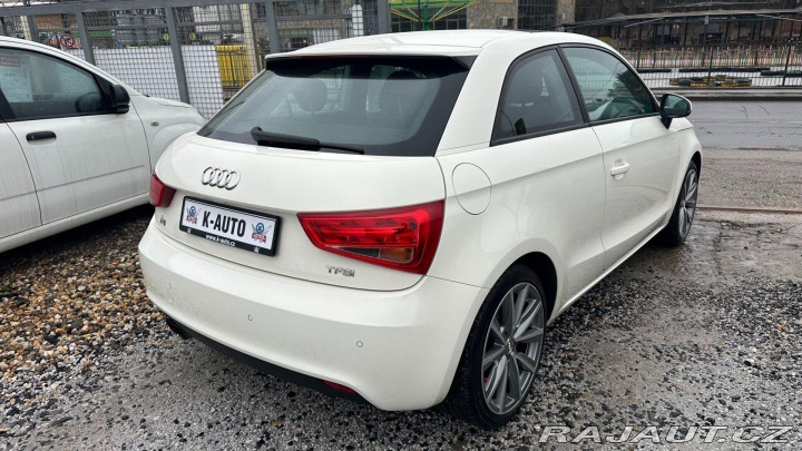 Audi A1 1.4TFSi 90kW*Pano*Alu*PDC 2011