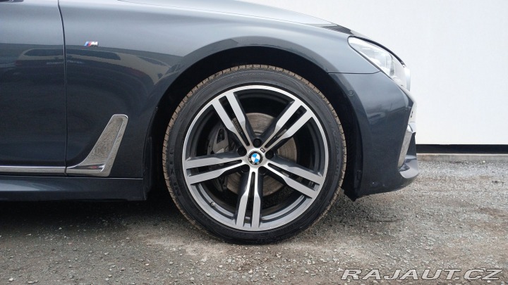 BMW 7 740d xDrive 2016