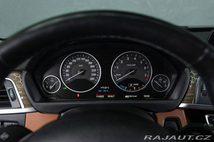 BMW 3 330e 135kW A/T8 2018