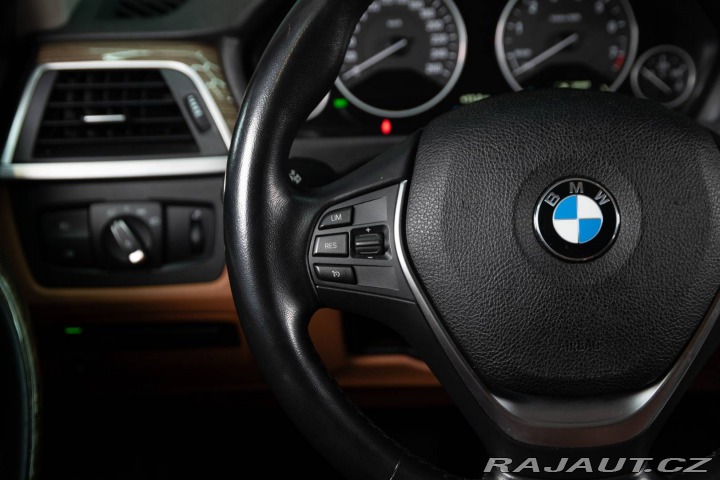 BMW 3 330e 135kW A/T8 2018