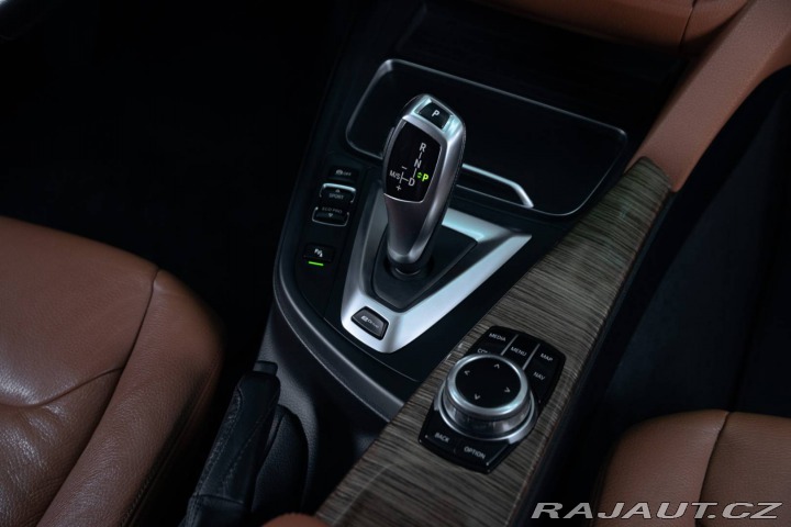 BMW 3 330e 135kW A/T8 2018