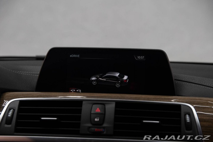 BMW 3 330e 135kW A/T8 2018