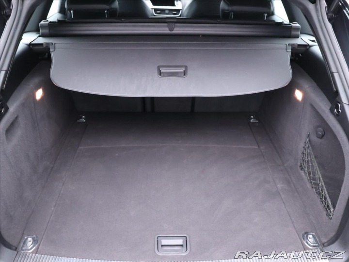 Audi A4 2,0 TDI 125kW S-Line Aut. 2010